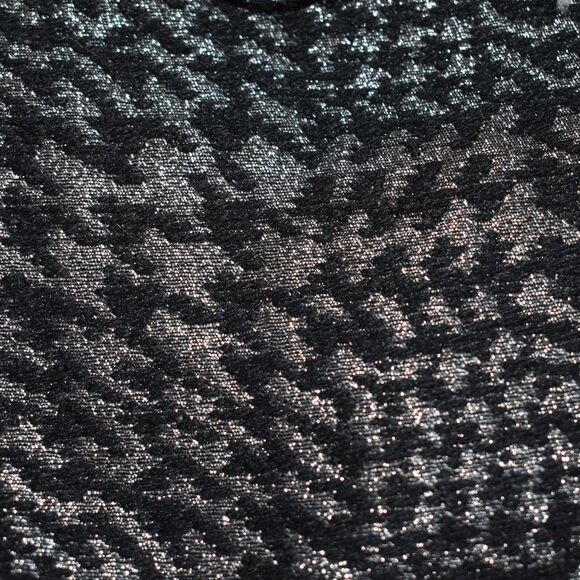 EXPRESS Black & Silver Metallic Houndstooth Short Size 8 - Picture 3 of 7